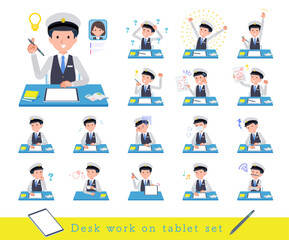 タブレット端末で学習する運転手男性のセット