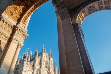 Obraz premium Milan Cathedral illuminated by the sun