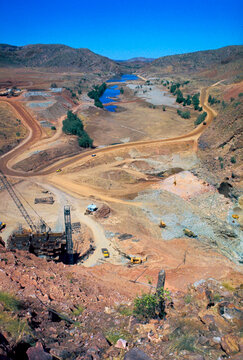Construction work on the Ord river dam in the far north west of Western Australia in 1969.
