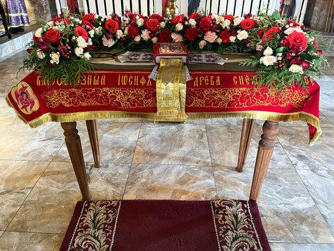 Christian symbols. The shroud in the Orthodox Church.