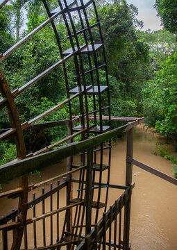 Siem reap river with water wheel to irrigate fields, Siem Reap Province, Wat Po, Cambodia