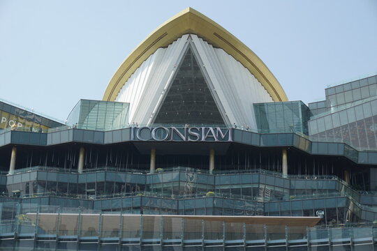 BANGKOK, THAILAND - FEBRUARY 1, 2026: Exterior view of the iconic ICONSIAM shopping mall architecture against a clear blue sky. A luxury retail and entertainment complex near Chao Phraya River.