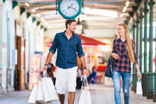 Young couple on a shopping spree