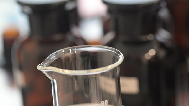 Perfume making process of dropping raw materials and blending into a flask