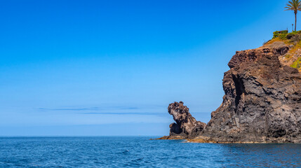 Obraz premium Lofty Sea Cliffs, Southern Volcanic Rocky Coast, Madeira, Portugal, Europe