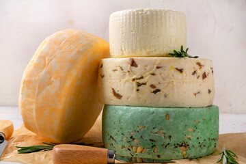 Assorted cheese: caciotta classic and with mushrooms, green with pine nuts and marble queso fresco...