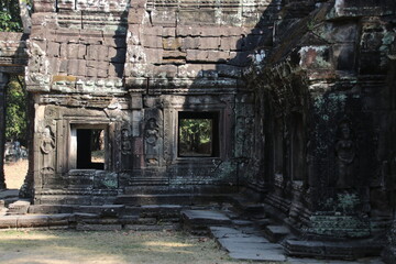バンテアイ・クディの東楼門