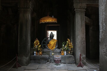 バンテアイ・クディの仏像