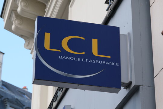 Paris,France-Oct.4th 2025: LCL bank brand logo