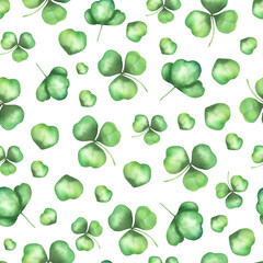 Seamless pattern of clover leaves