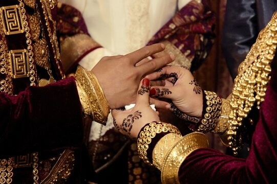 The ring-bearing ceremony of the Palembang traditional wedding.