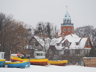 Krajobraz morski z Sopotu wraz z łodziami rybackimi. © EwaAF