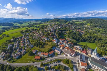 Der Bayerische Wald rund um die Marktgemeinde Perlesreut aus der Vogelperspektive