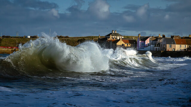 Eyemouth Big Waves