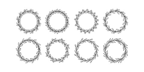 Obraz premium Elegant circular floral frames set for decorative design projects