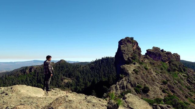 Explore las ventanas for climbing adventures in hidalgo, mexico