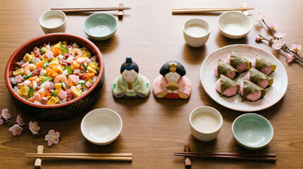 ひな祭りの食事　ちらし寿司・桜餅・甘酒