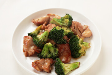 ブロッコリーと鶏肉の炒め物