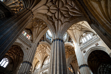 Fototapeta premium Intricate arches and columns in a grand cathedral.. Interior of the Cathedral of Salamanca, Spain