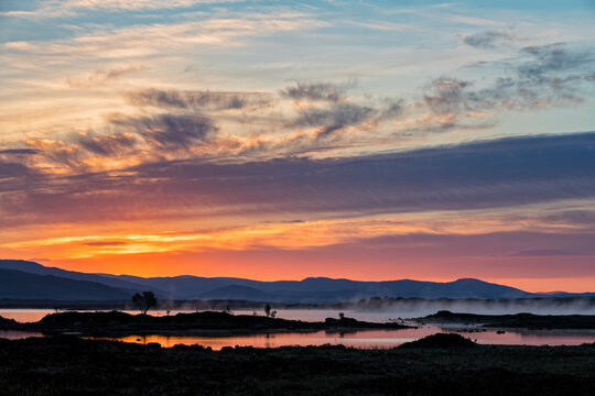 Great Britain, Scotland, Scottish Highlands, Glencoe, Rannoch Moor, Sunrise over Loch Ba