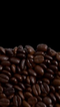 Coffee Beans Vertical Transition with Alpha on Transparent Background. 3D rendering