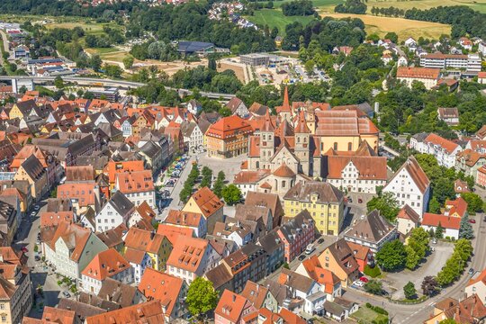 Ausblick auf die Region Ostw&uuml;rttemberg rund um Ellwangen aus der Vogelperspektive