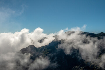 tonące w chmurach szczyty, Madera © Kamil_k2p