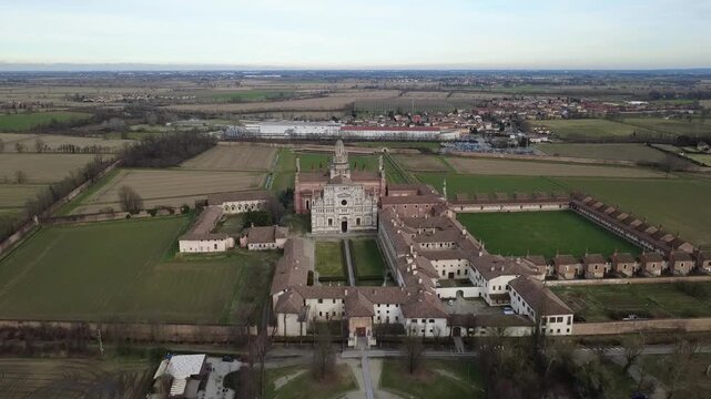 Certosa di Pavia dal drone - Lombardia - Italia -  Fondata da  parte di Gian Galeazzo Visconti nel 1396 .Il complesso fu infatti affidato a 24 monaci certosini.