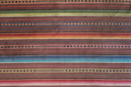 Textura de tejido andino de uso cotidiano en los andes peruanos, regi&oacute;n central del Per&uacute;, valle del Mantaro, Huancayo y Jauja