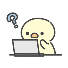 ノートパソコンを見る疑問顔のひよこ 手書きのシンプルイラスト クエスチョンマーク付き © Nitomaru