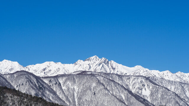 北アルプス連峰」の写真素材 | 16,080件の無料イラスト画像 | Adobe Stock