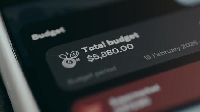 Financial app displays the Total budget amount and Supermarket expenses