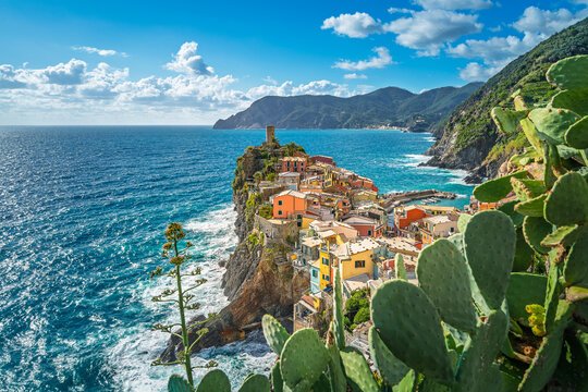Scenic view of the village of Vernazza in Cinque Terre
