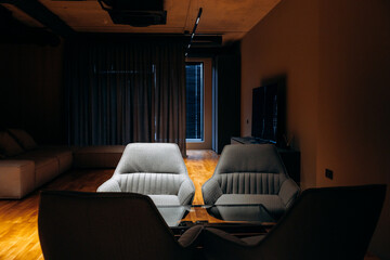 Obraz premium Refined hospitality pieces showcasing reflective glass surfaces