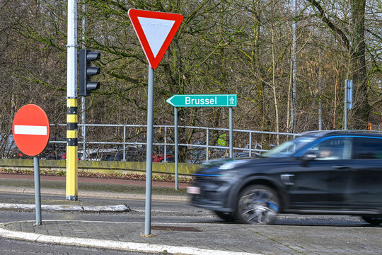 Circulation signalisation auto voiture Belgique Bruxelles Brussel