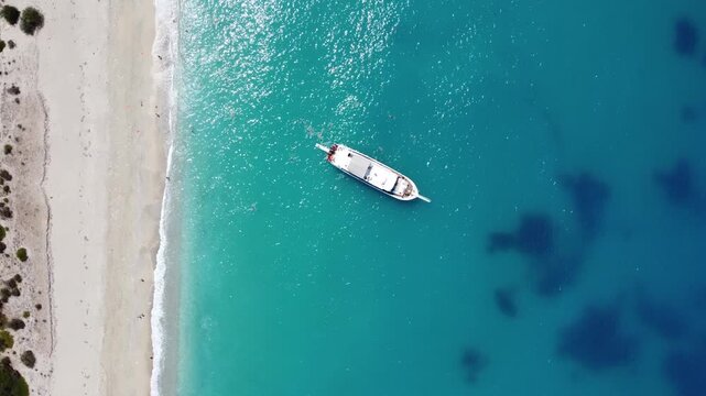 Greek Islands by Drone: A Cinematic Journey Over Meteora, Corfu and Koufonisia Across the Aegean and Ionian Seas

Discover Greece from a breathtaking aerial perspective as a drone captures the raw bea