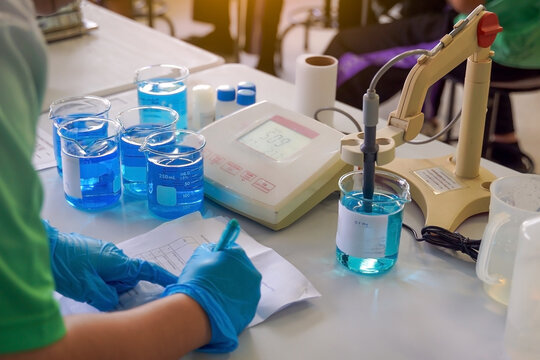 Professional benchtop pH meter used for measuring acidity or alkalinity of liquid samples in a laboratory.