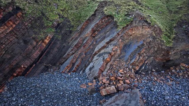 Many layers of rocks embeded in the Cornish cliffs