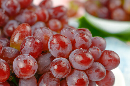 Fresh Red Grapes with Water Droplets - Juicy Natural Fruit Close-up Shot