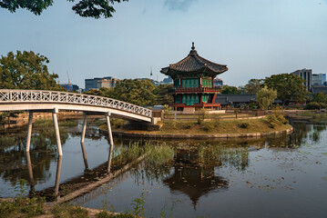 Naklejka premium Gyeongbokgung Palace in Seoul South Korea Traditional Architecture