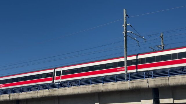 treno ad alta velocit&agrave;