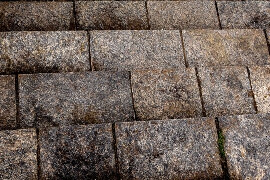 Escada constru&iacute;da com pedras. 