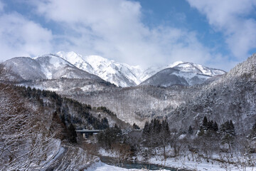 冬の白川村 © Riyourrr