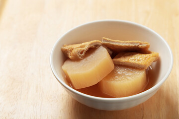 大根と油揚げの煮物