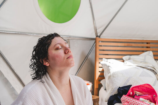 Calm woman before wedding.