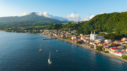 Martinique, Saint-Pierre et la Montagne Pelée © JmR