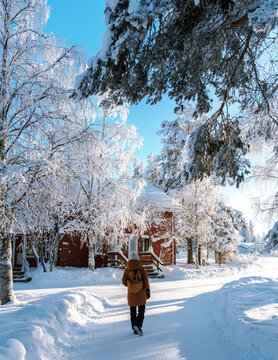 Winter wonderland in Akaslompolo village invites travelers into a serene Lapland escape