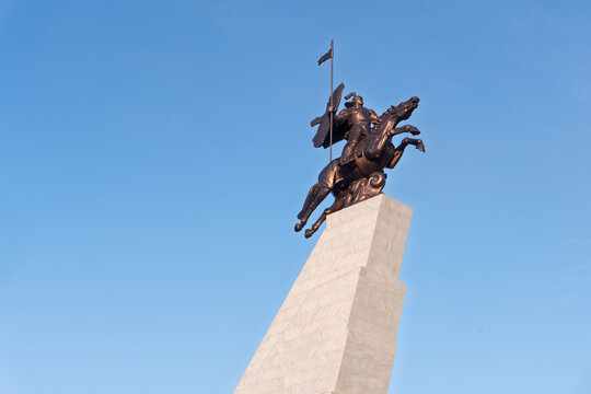BISHKEK, KYRGYZSTAN Monument to Aikol Manas on Ala-Too Square.