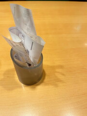 会計を待つ伝票