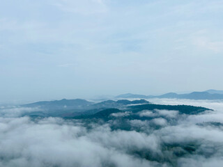 Obraz premium clouds over the mountains